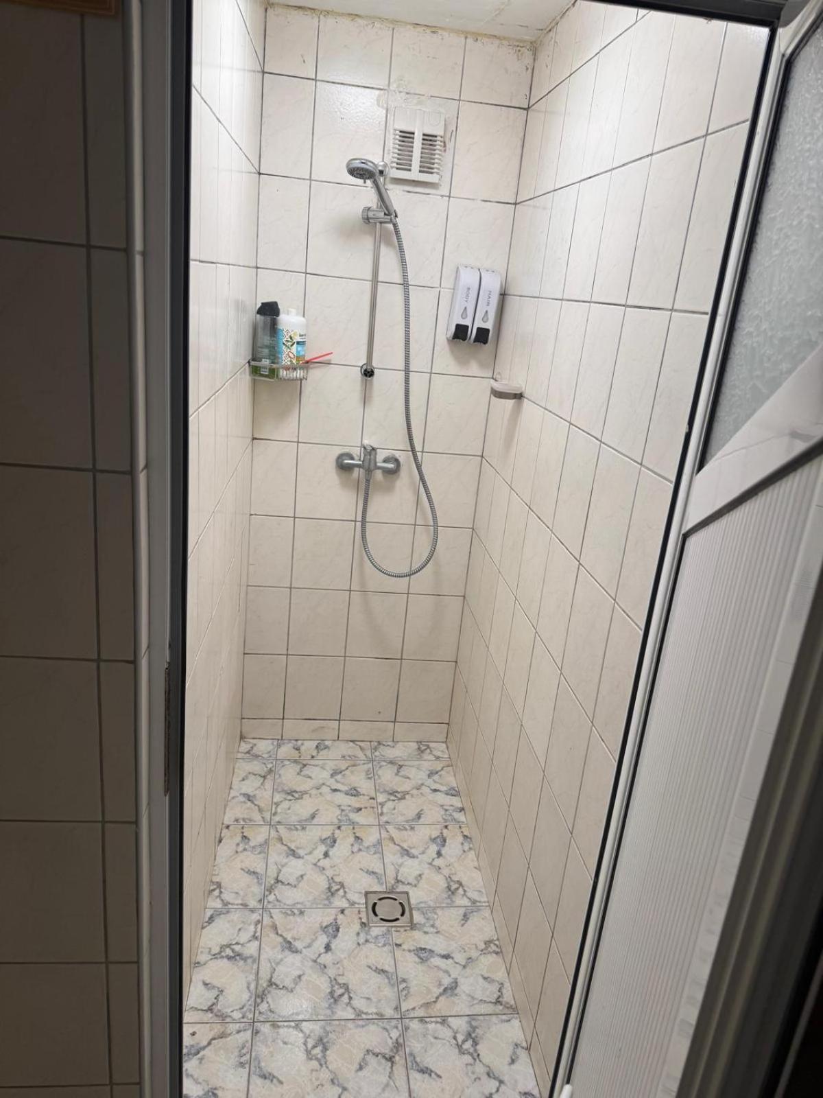 Caesar'S Motel Hagenbrunn エクステリア 写真